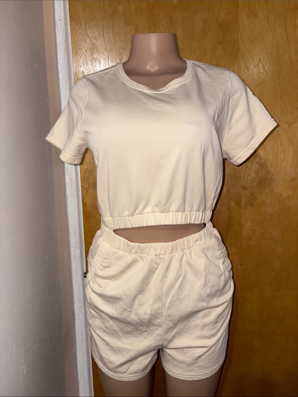 Le Lis Cream Cropped Tee & Matching Shorts Set
